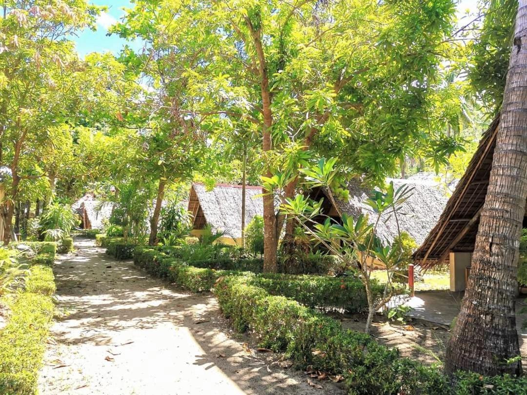 Sulu Sunset Beach Resort Nauhang Extérieur photo