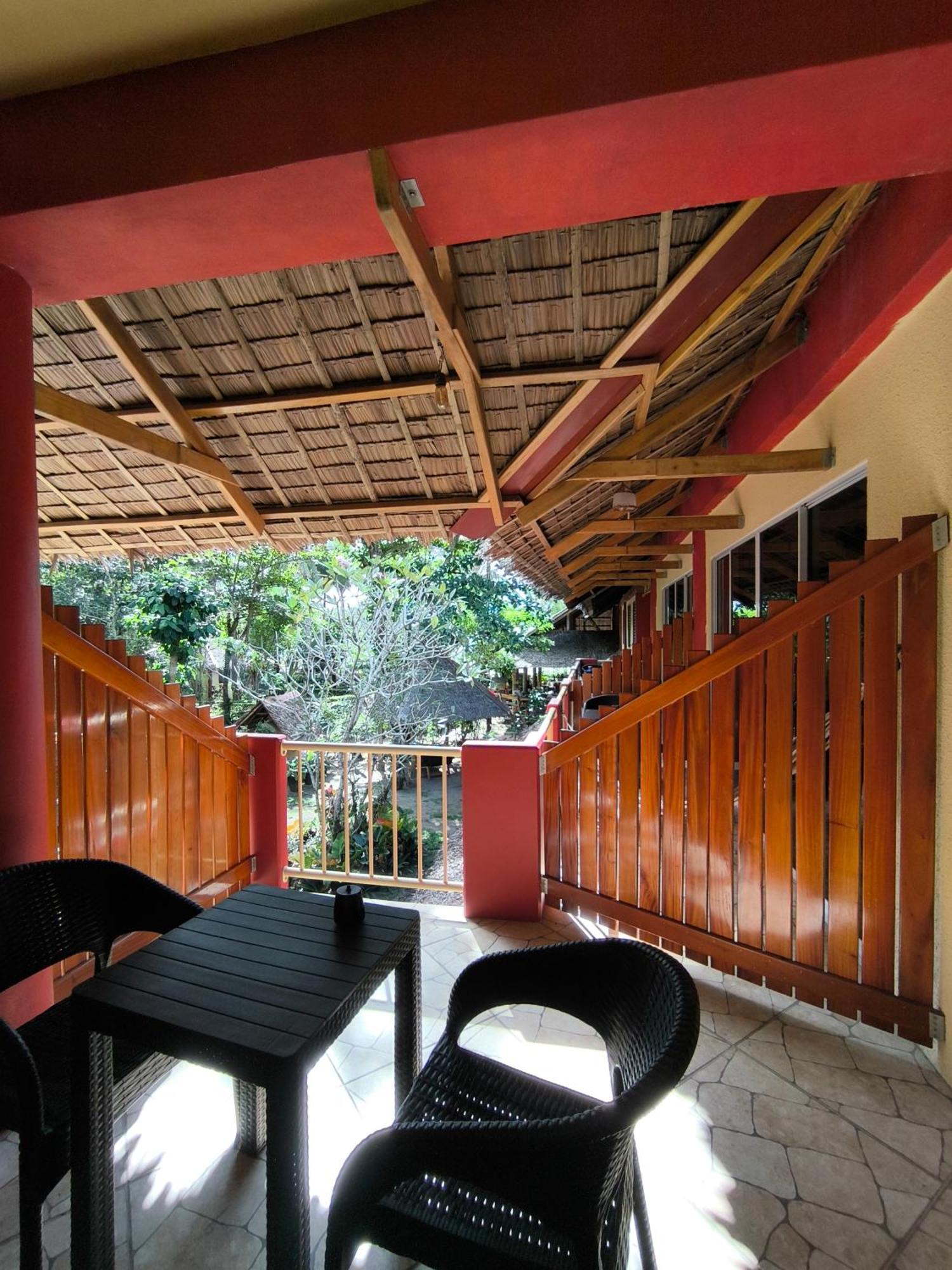 Sulu Sunset Beach Resort Nauhang Extérieur photo